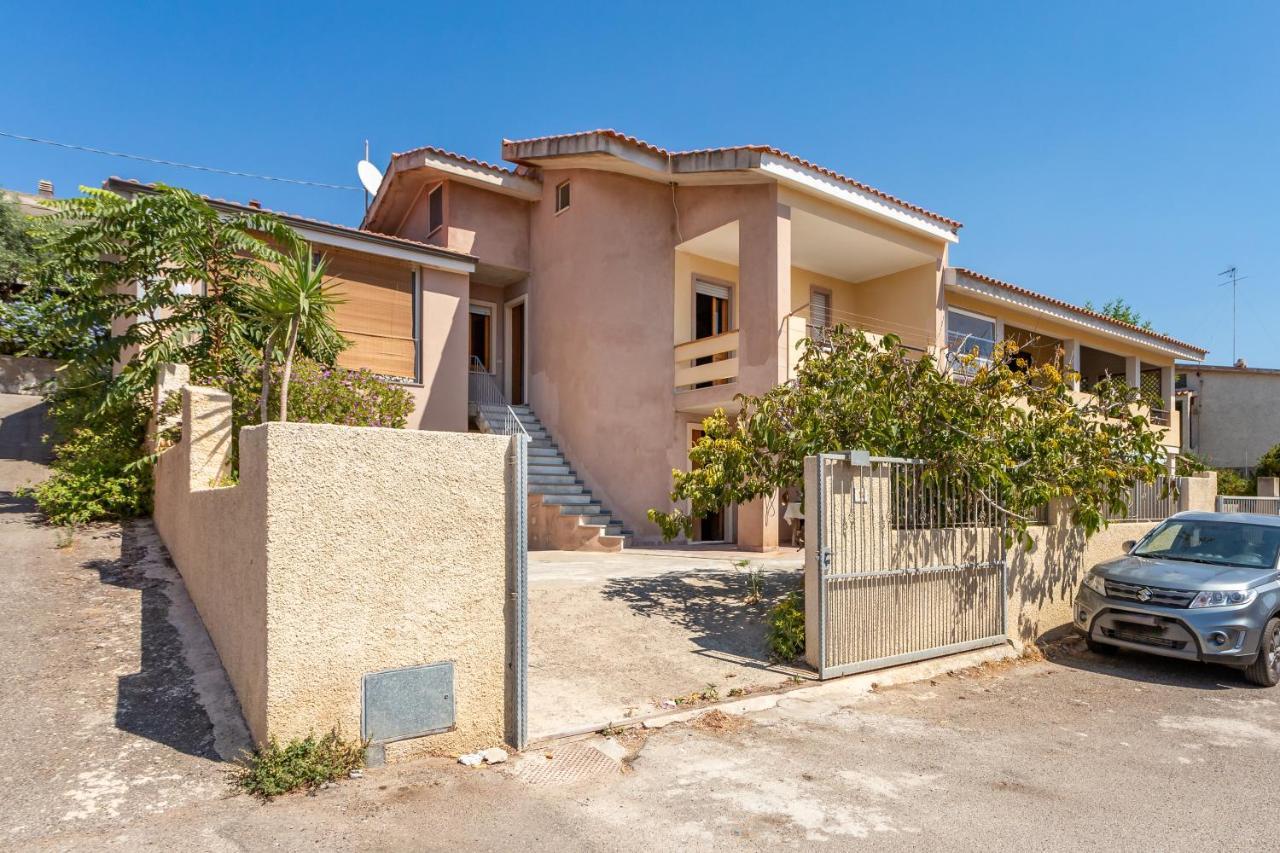 Casa *